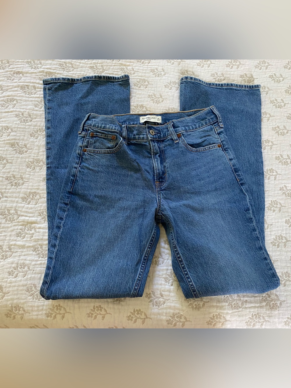 Abercrombie & Fitch The Bootcut Mid Rise Jeans, Size 28